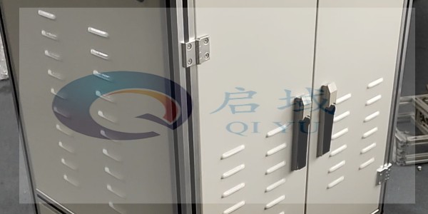 鋁型材設(shè)備框架安裝哪種樣式的開(kāi)關(guān)門比較好？